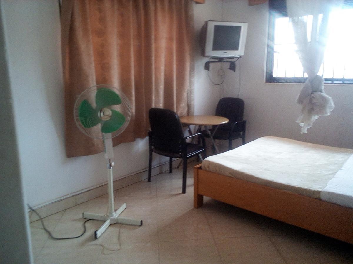 Mamba Hotel Kampala Kültér fotó
