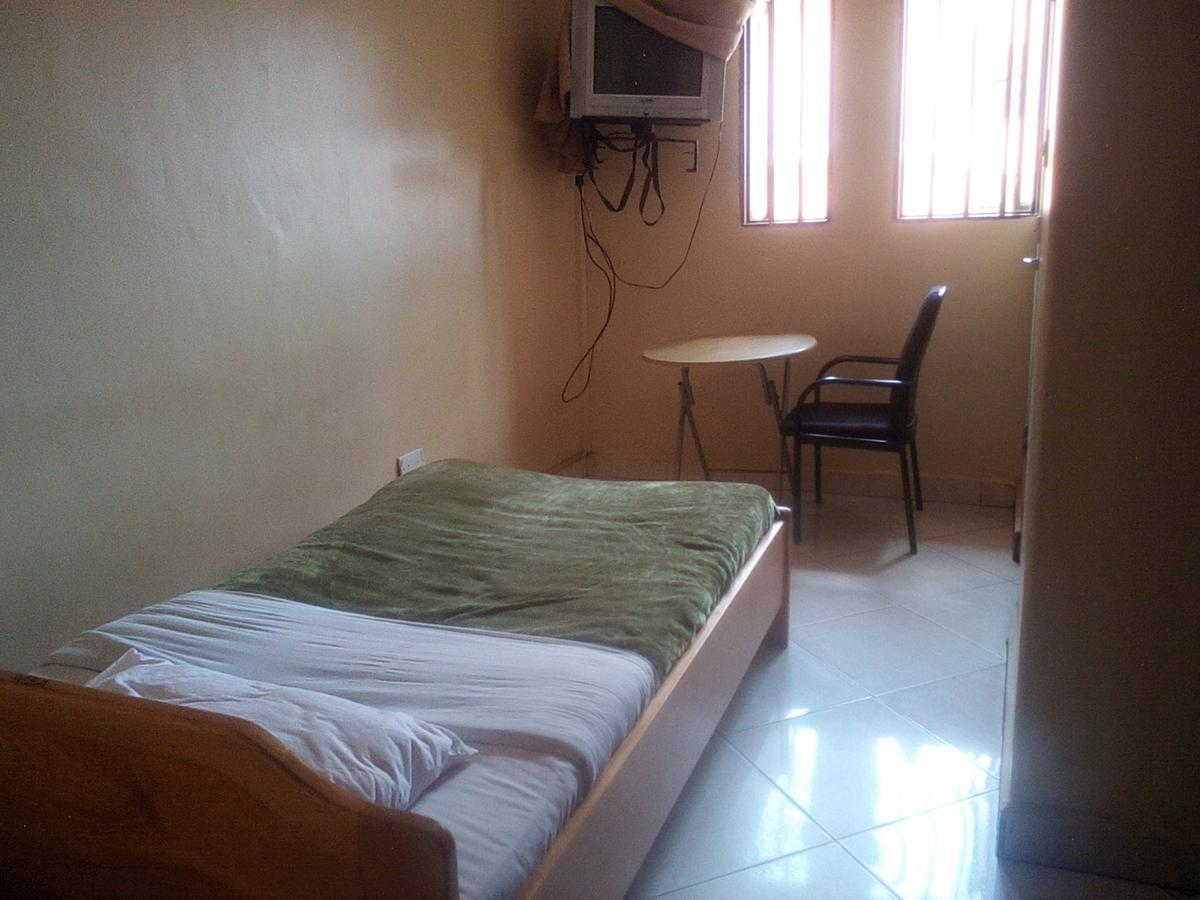 Mamba Hotel Kampala Kültér fotó
