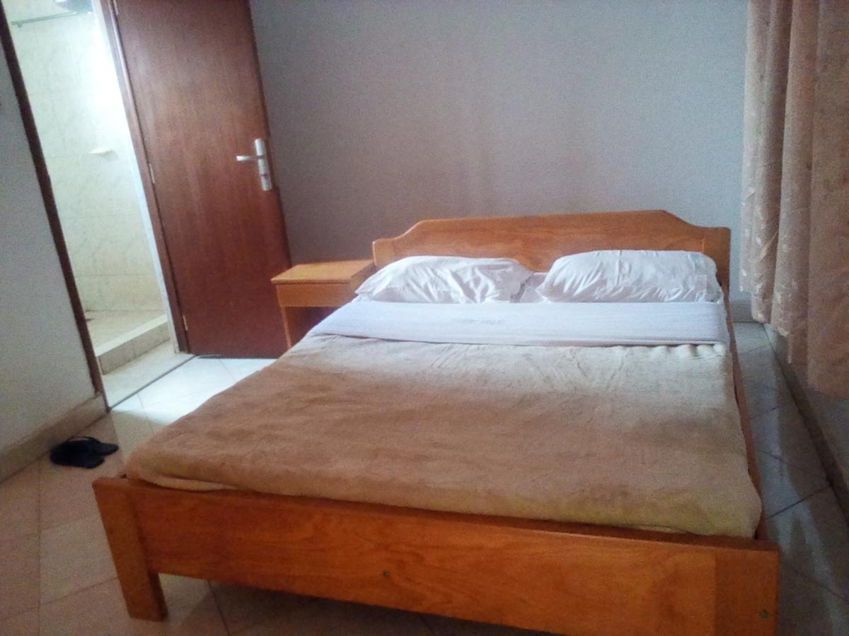 Mamba Hotel Kampala Kültér fotó