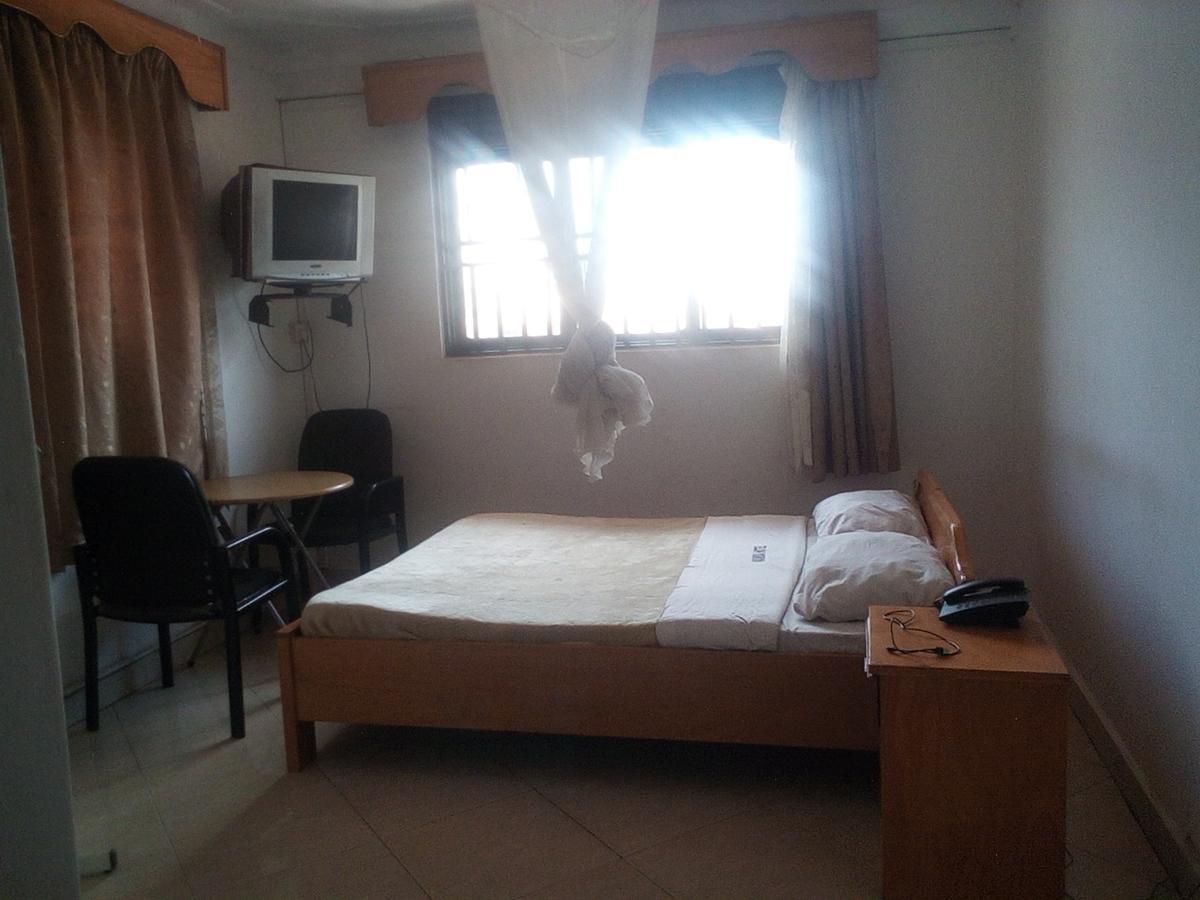 Mamba Hotel Kampala Kültér fotó